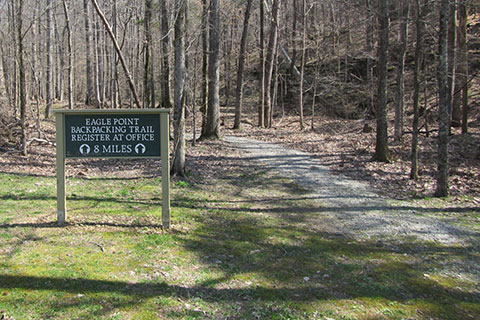 Overnight Trail sign at Mousetail Landing